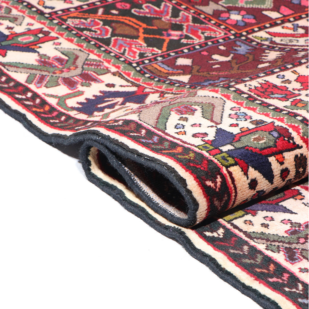 Bakhtiar rug 263×145 cm