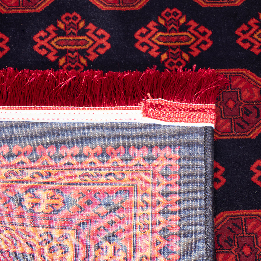 Machine-made rug 125×225 cm
