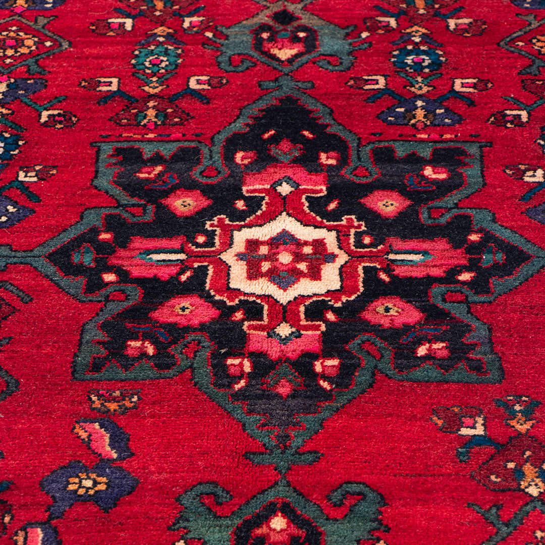 Hosseinabad rug 300×163 cm