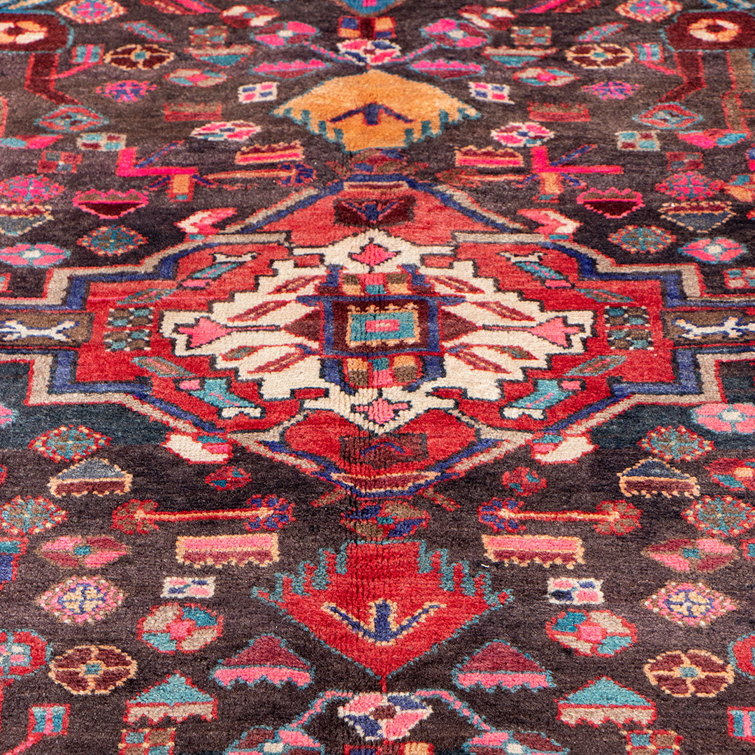 Nahavand rug 279×147 cm